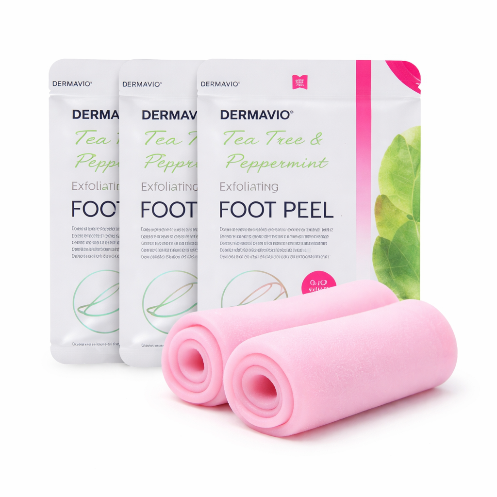 Tea tree and peppermint exfoliating foot peel mask with silicone foot socks for removing dead skin and softening feet
