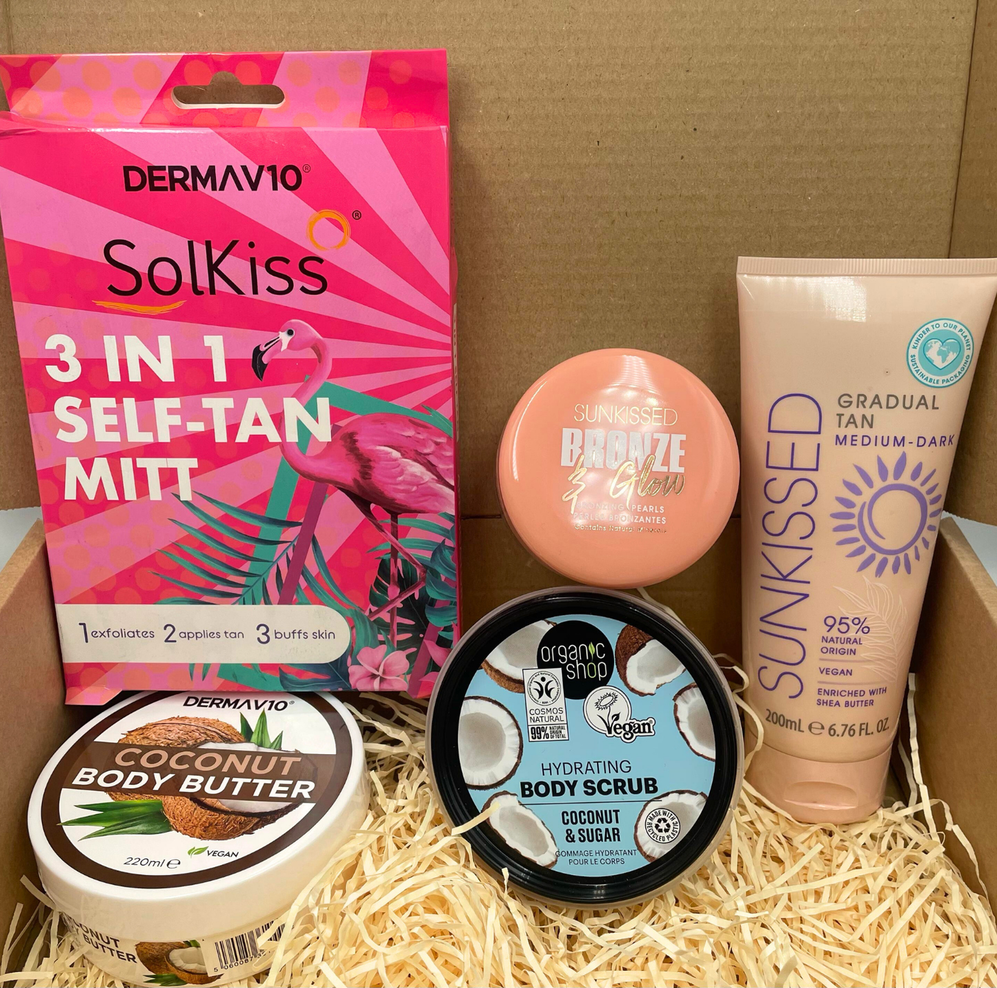 Complete Self Tan Kit – Medium to Dark Tanning Cream 200ml, 3-in-1 Mitt, Body Scrub, Coconut Lotion & Bronzing Pearls for Glowing Skin